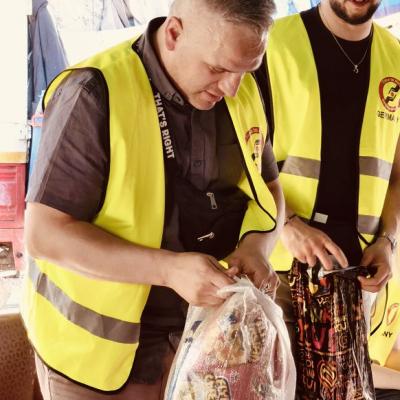 Adeaa670 17d6 429e 8b9c Df76638f745f